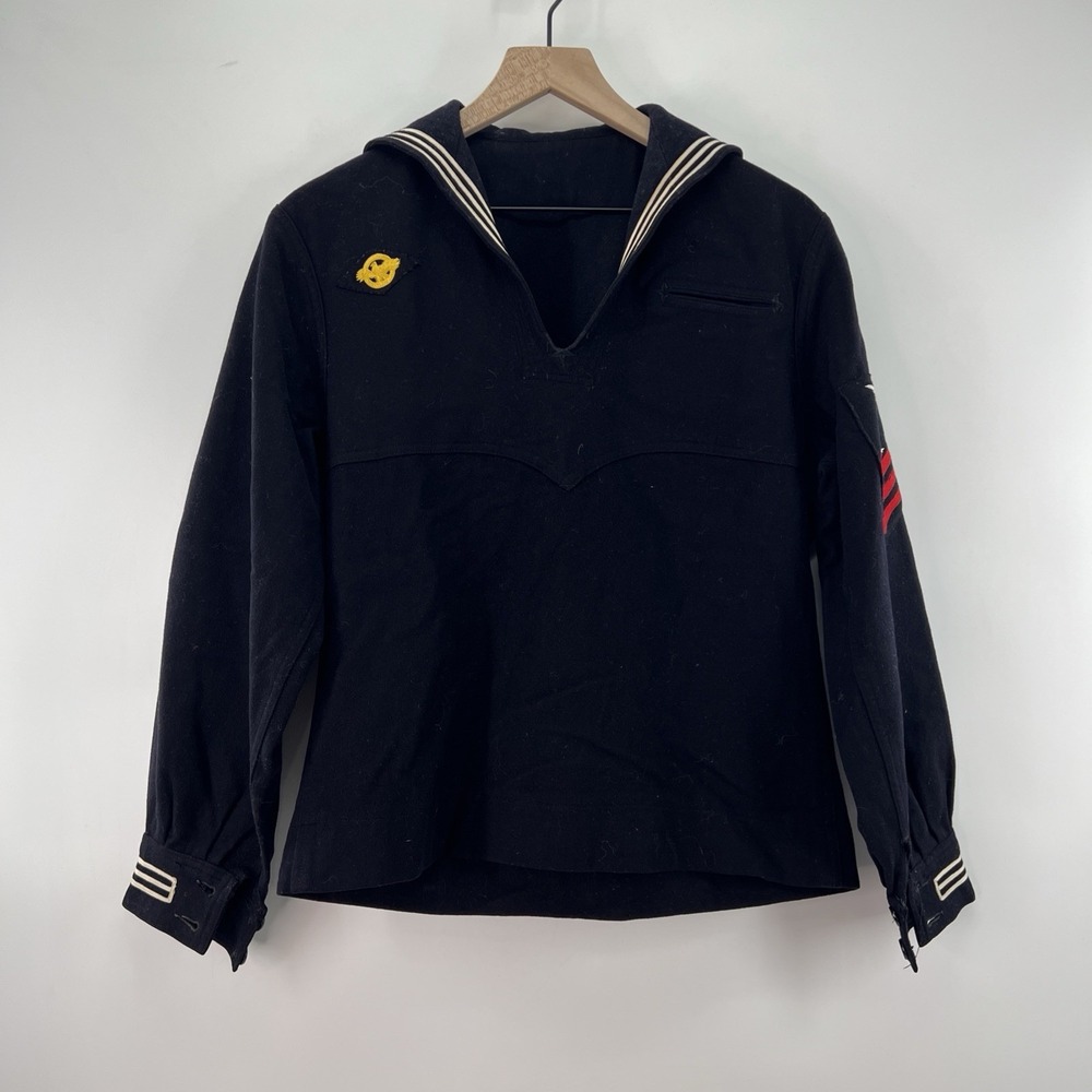Vintage US Navy Dress Blue Jacket Top Men M/L Crackerjack patches